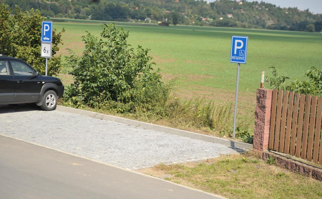Penzion U Tulaka Dobřichovice Esterno foto