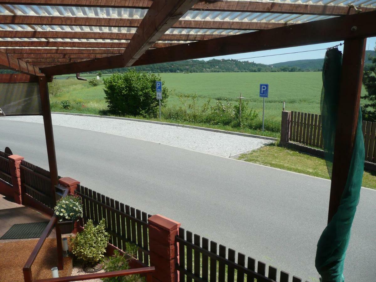 Penzion U Tulaka Dobřichovice Esterno foto